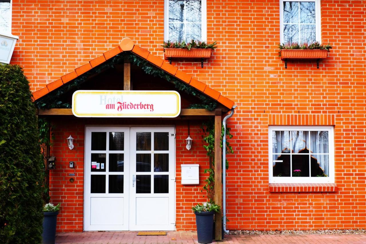 Hotel Garni Am Fliederberg Schwerin  Exteriér fotografie